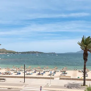 Apartment Beachfront Sivella By Sealand